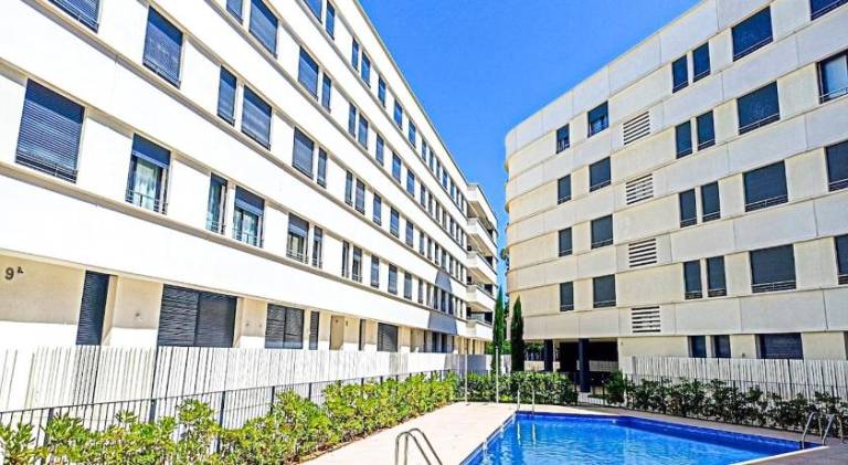 Holiday apartment with pool — photo 5