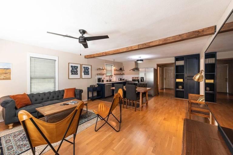 Studio flat East Riverside