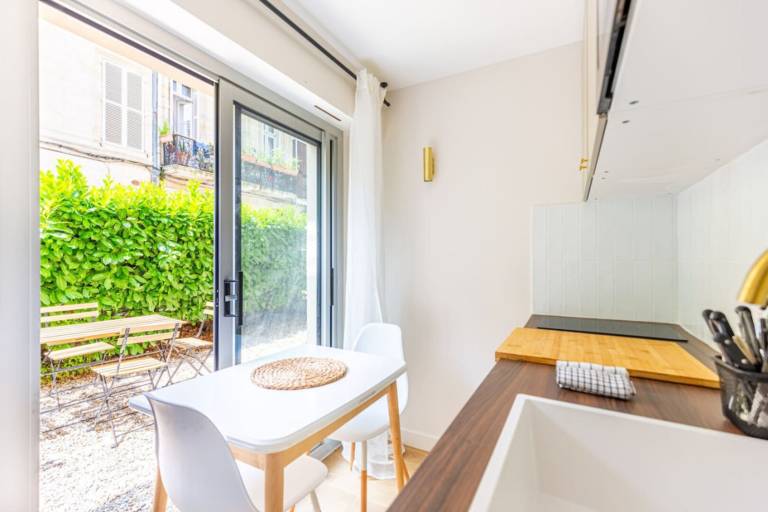 Charming rental apartment with sauna | Next to Place des Quinconces | Pets allowed — photo 5