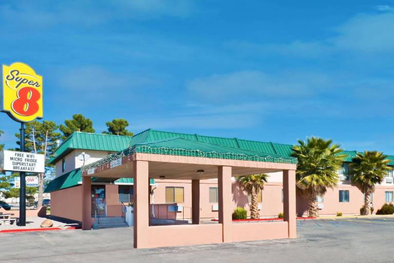 Super 8 by Wyndham Alamogordo White Sands