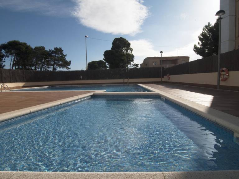 Spectacular apartment with pool and parking in L'Escala — photo 2