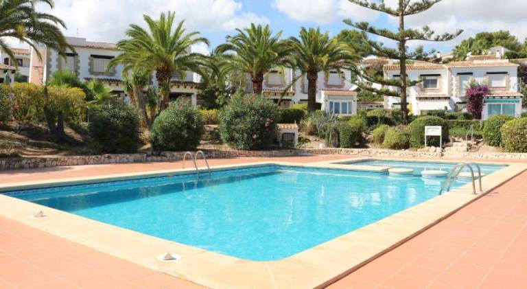 Rosalalinda - cosy semi-detached home with sea views and large terrace in Mora