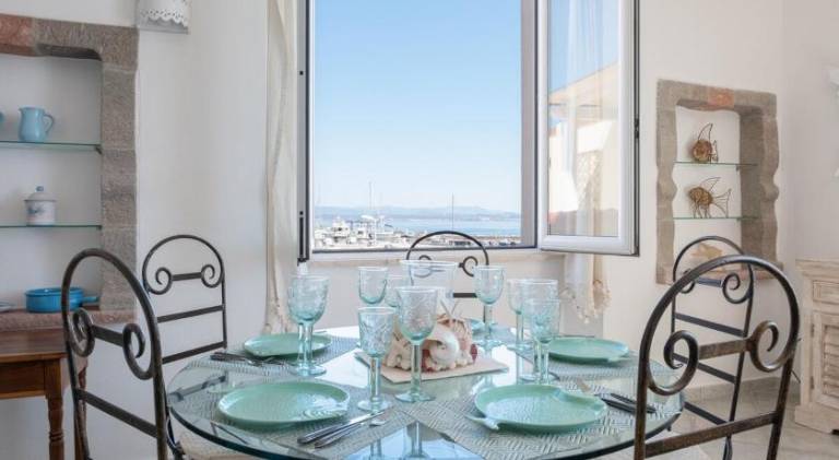 Holiday apartment with 2 rooms for 5 persons in Carloforte