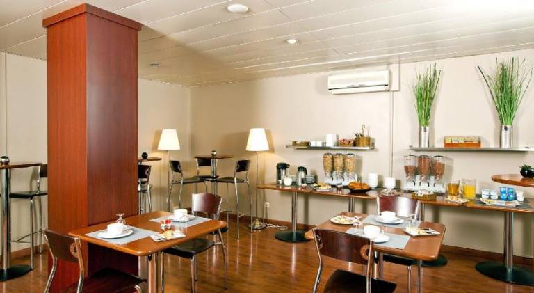 Serviced apartment for 127 persons — photo 5
