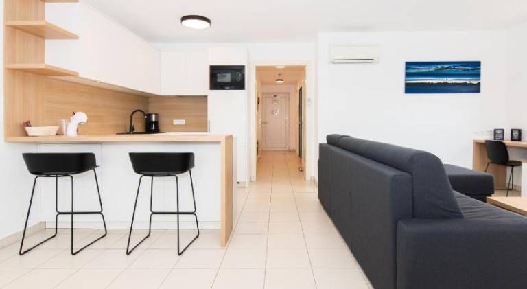 Premium Levant Marina Apartments with Sea View by Locap Group — photo 3