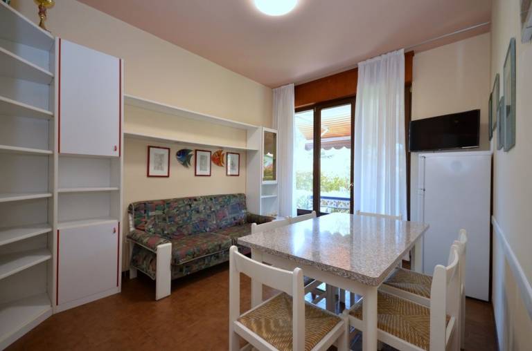 Family-friendly beautiful villa with yard | Nature view | Pet-friendly — photo 5