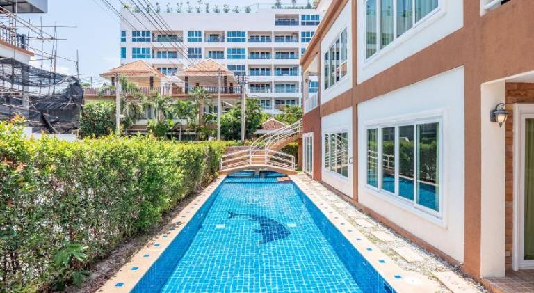 Villa with pool | Next to Big Buddha | Pet-friendly in Pattaya
