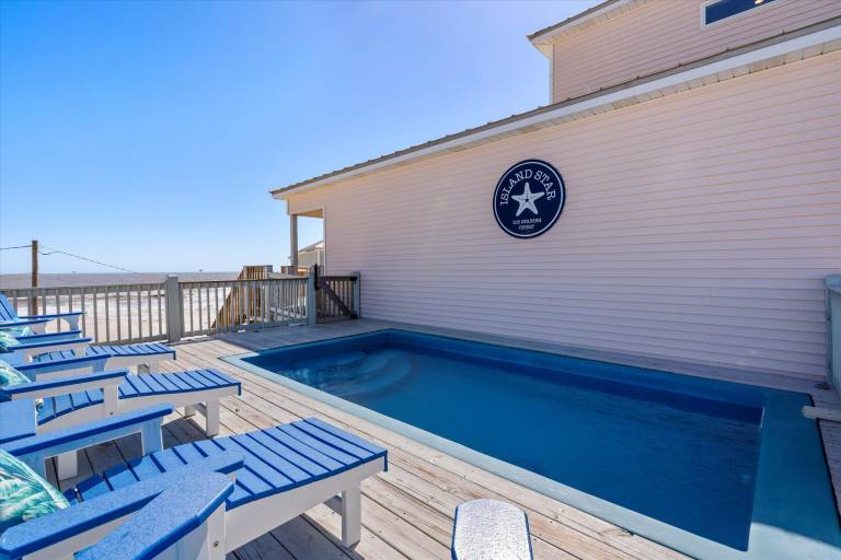 Island Star - 105 Spanish Ct — photo 2