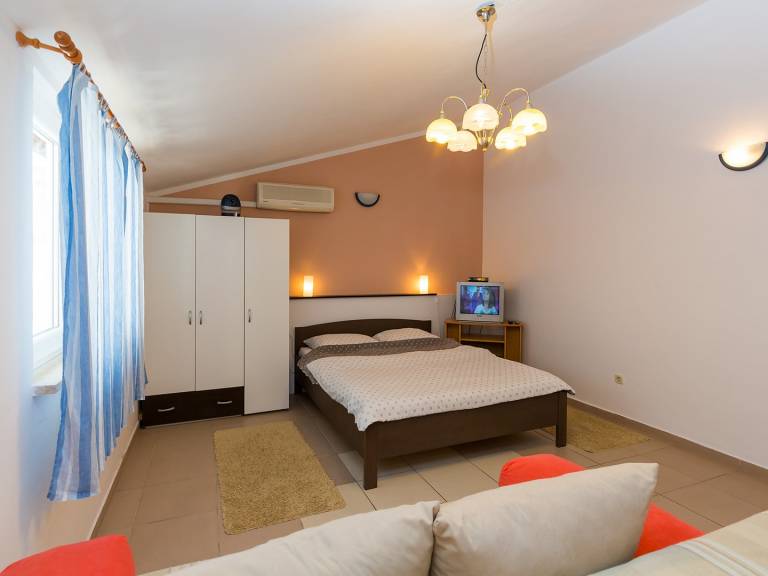 Pleasant rental apartment with terrace & grill | Pets allowed — photo 3