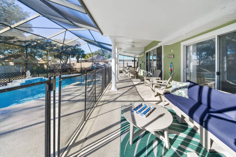 House with barbecue, private pool & yard in Hollywood, FL