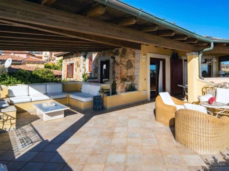 Apartment with patio, pool & garden | Sea view — photo 2