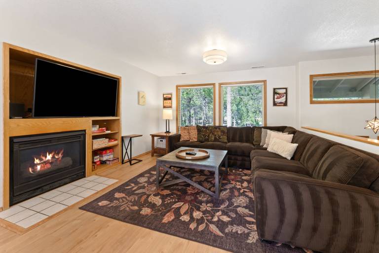 Child-friendly nice vacation home with hot tub, pool & barbeque | Pet-friendly — photo 4