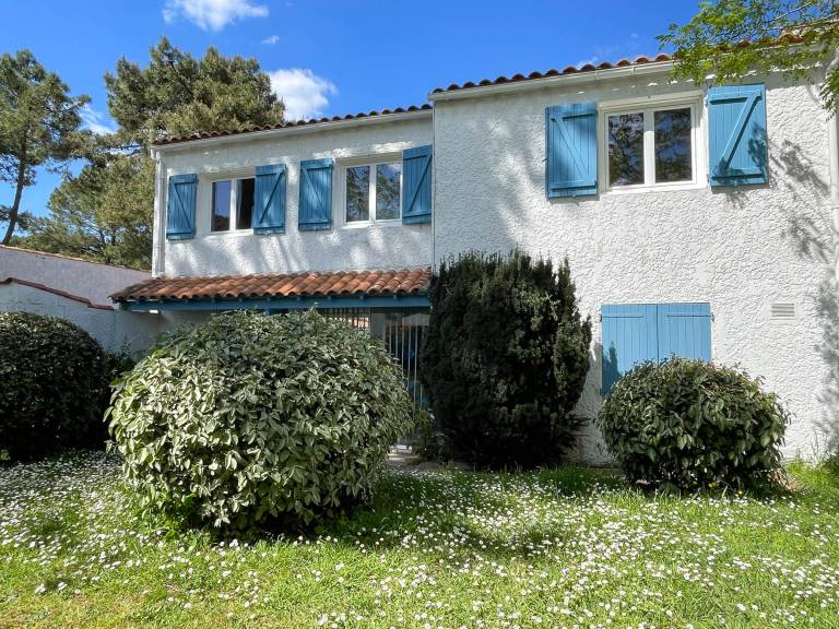 Fully equipped vacation home with barbeque | Close to the beach | Dogs allowed in Rochefort