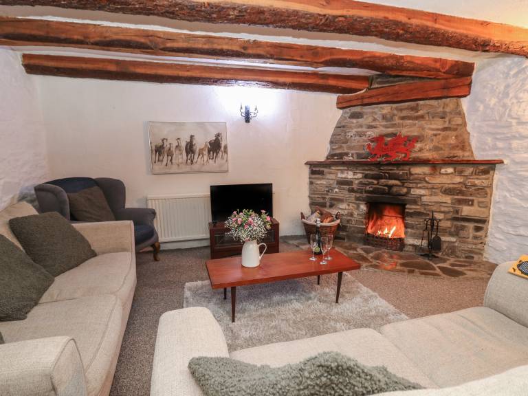 Pleasant cottage with yard | Dogs allowed — photo 4