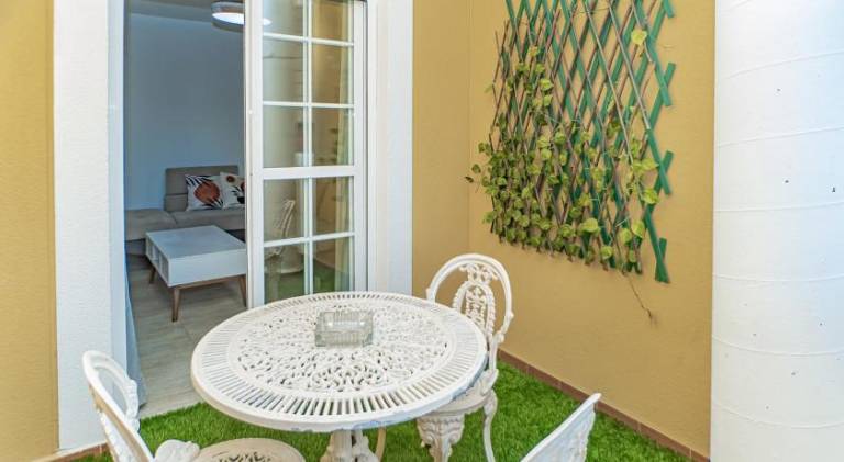 Holiday apartment with pool — photo 5