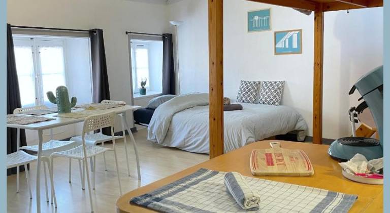 Rental apartment with 1 room for 4 persons in La Rochelle