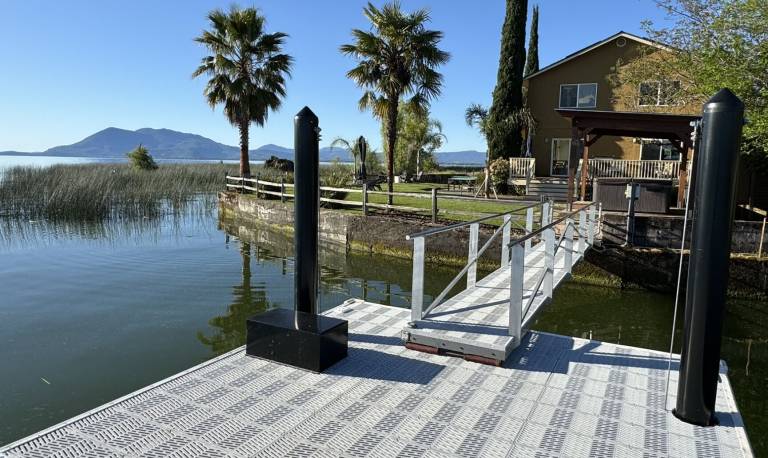 House North Lakeport