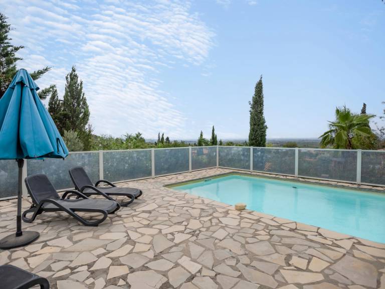 Villa Paraza