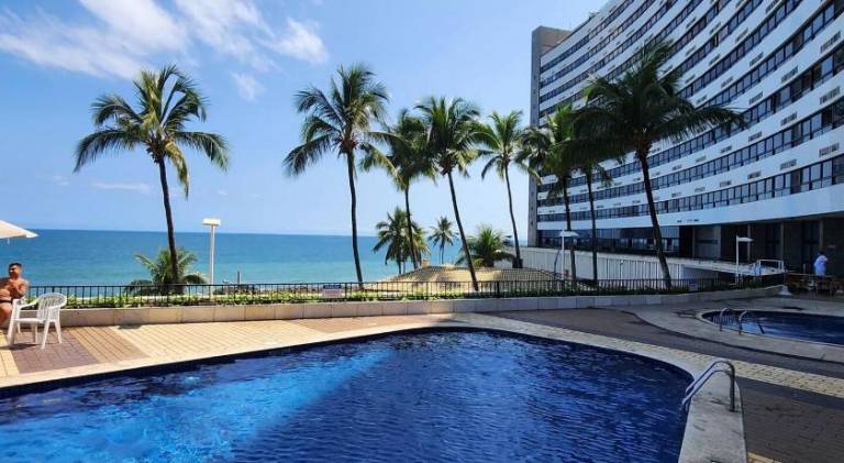 Apartment with pool in Santos