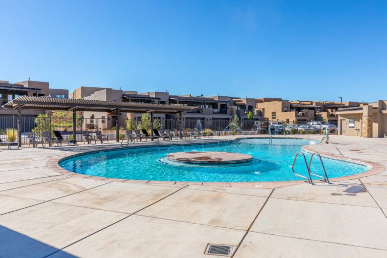 House with jacuzzi, heated pool & BBQ | Golf view in Washington, UT