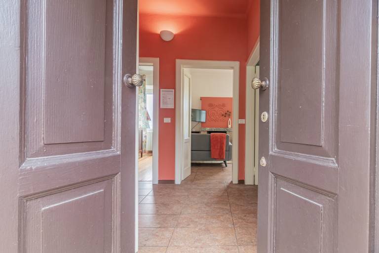 Family-oriented rental apartment with yard | Garden view | Pets are welcome — photo 5