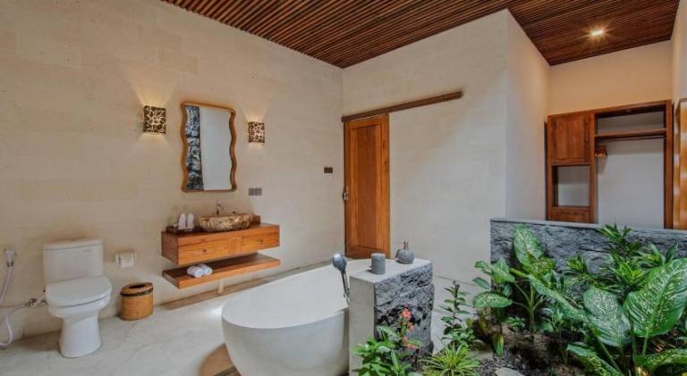 Villa with pool | Pets are welcome — photo 2
