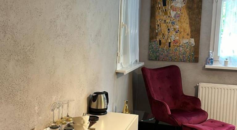 chambre privative au rez de jardin dans villa