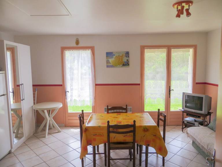 Lovely gite with terrace, yard & barbecue | Pet-friendly — photo 5