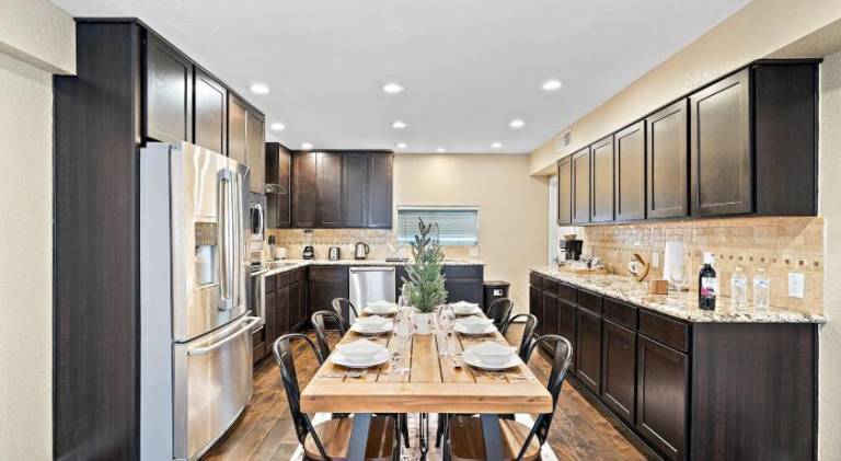 Fully equipped vacation home with yard & barbecue | Pets allowed — photo 5