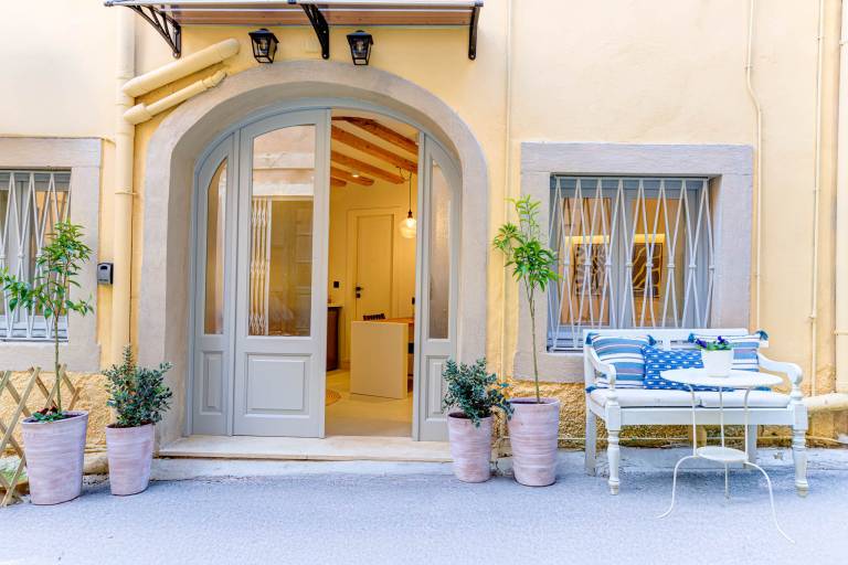 Piccolo Mouragia old Corfu Town