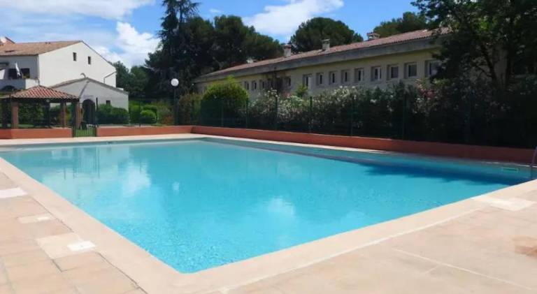 Holiday apartment with pool, patio & yard | Good for workation | Pets allowed in Biot