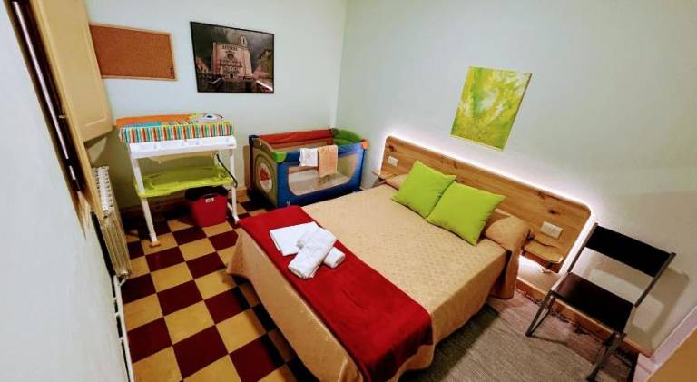 Rental apartment with 4 rooms for 7 persons in Girona
