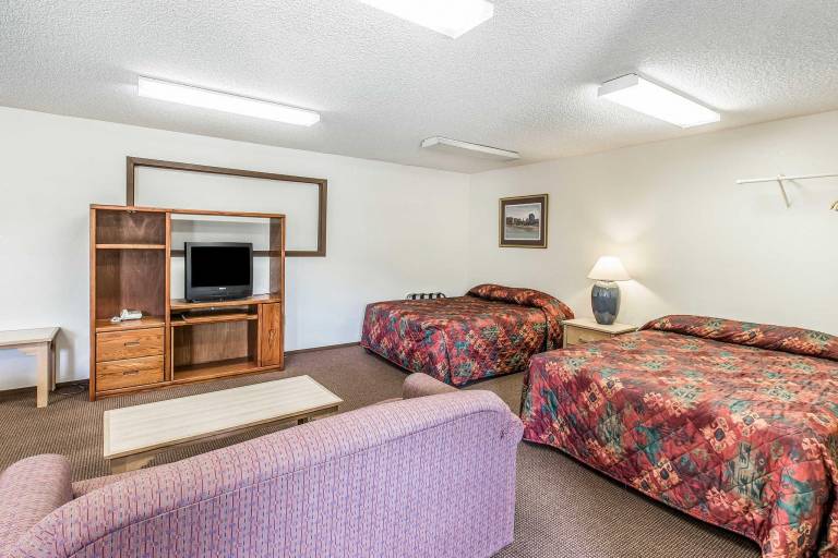 Rodeway Inn Rifle — photo 2
