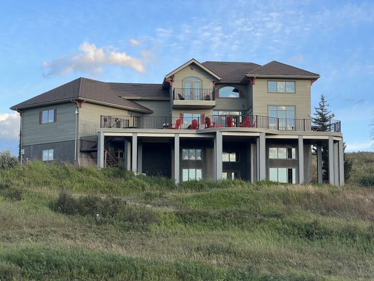 Lodge Twin Butte