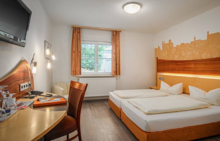 Doppelzimmer Komfort mit kostenfreiem WLAN