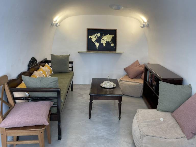 Fira 2-Bed Villa, Sleeps 5 with Outdoor Hot Tub — photo 3