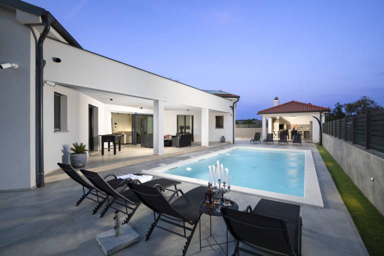 Ferienhaus in Pula für max. 10 Personen, Ferienhaus in Pula für max. 10 Personen,