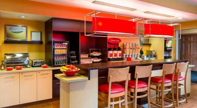 TownePlace Suites by Marriott Phoenix North — photo 2