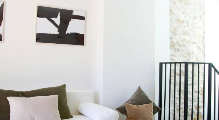 Rental apartment with terrace & BBQ in Biot