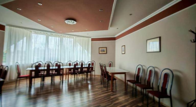 Menta Rooms & Bar