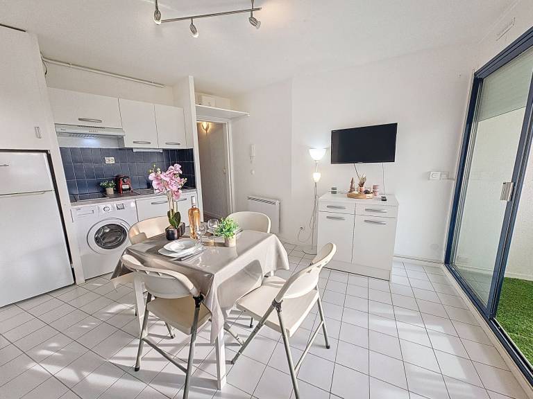 Apartment | Sea view — photo 3