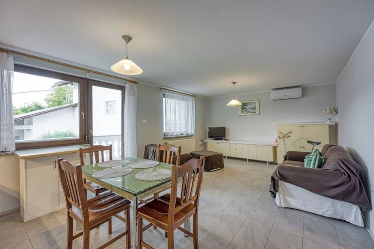 Apartma  Tomaj