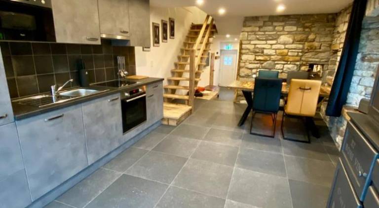 House with hot tub | Pets allowed — photo 4