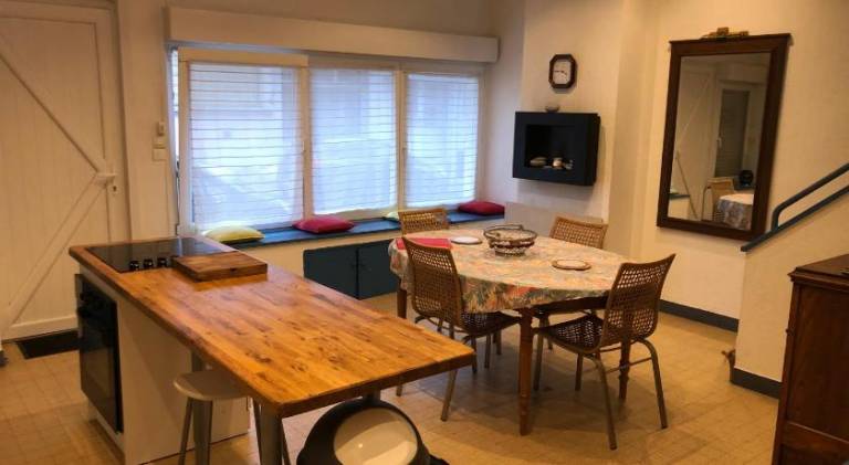 Holiday apartment with 2 rooms for 6 persons — photo 3