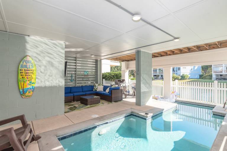 Luxury Beach Home Heated Pool Pets OK in Hilton Head Island, SC