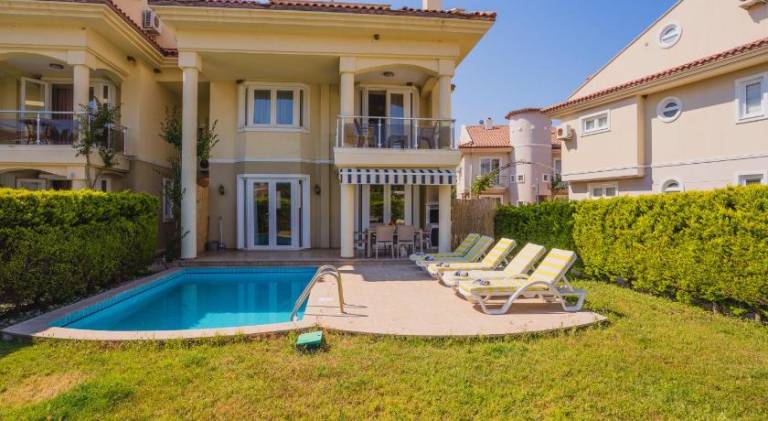 Villa with patio, barbeque & private pool in Mugla