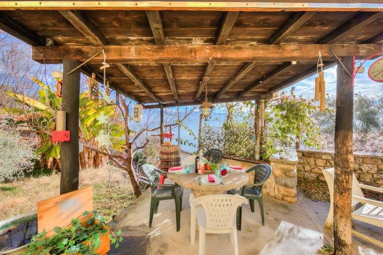 Faby House On Hilly Area & Lake View