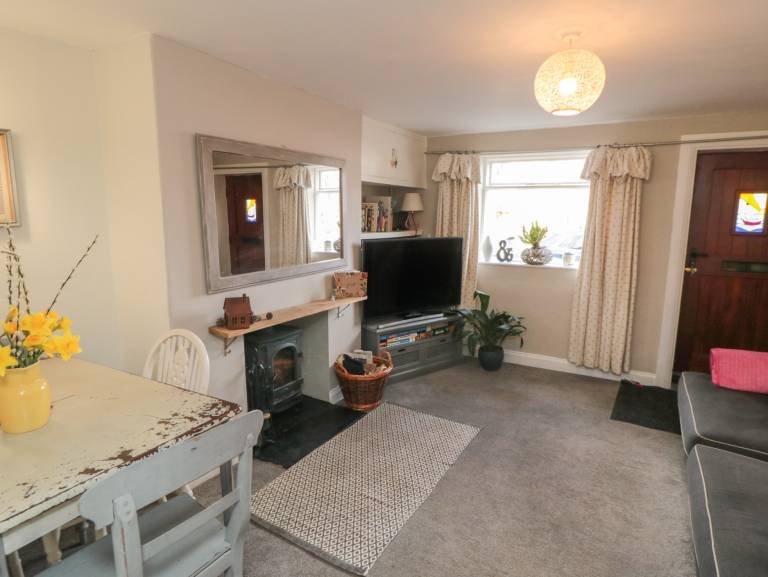Child-friendly cottage with garden | Pets allowed — photo 4