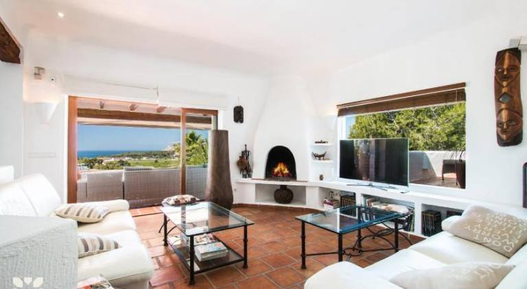 Fully equipped villa with patio, private pool & garden | Dogs allowed — photo 2