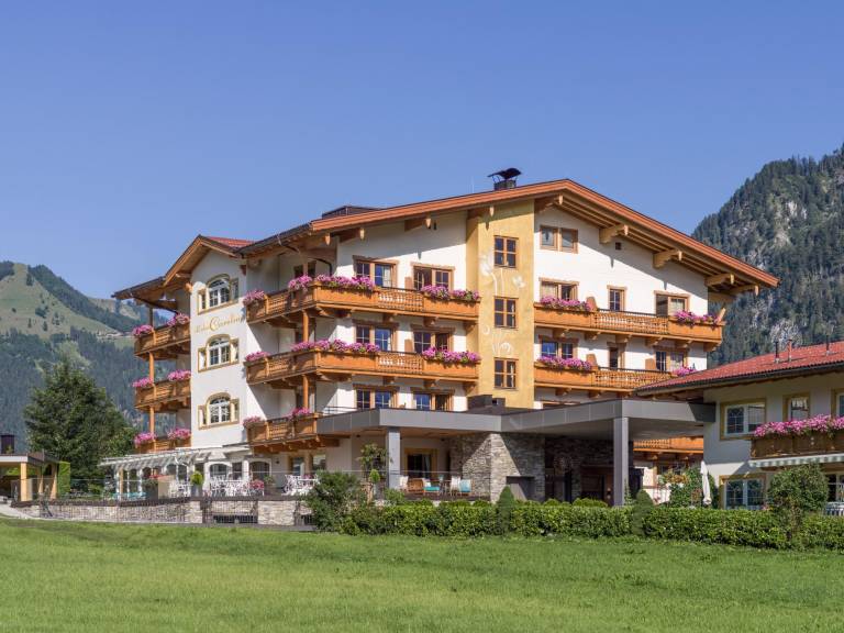 mit Hund inPertisau, Tirol  f&uuml;r max.  Personen